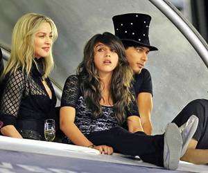 MADONNA, LOURDES Y JESUS LUZ